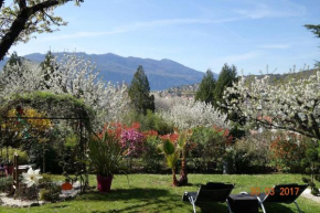 T2 jardin vue LAC et montagnes, quartier résidentiel, proche centre Aix-Les-Bains